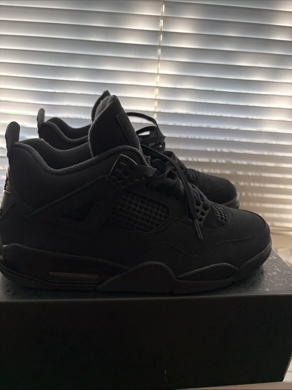 Jordan Men's Black Retro Basketball Sneakers
